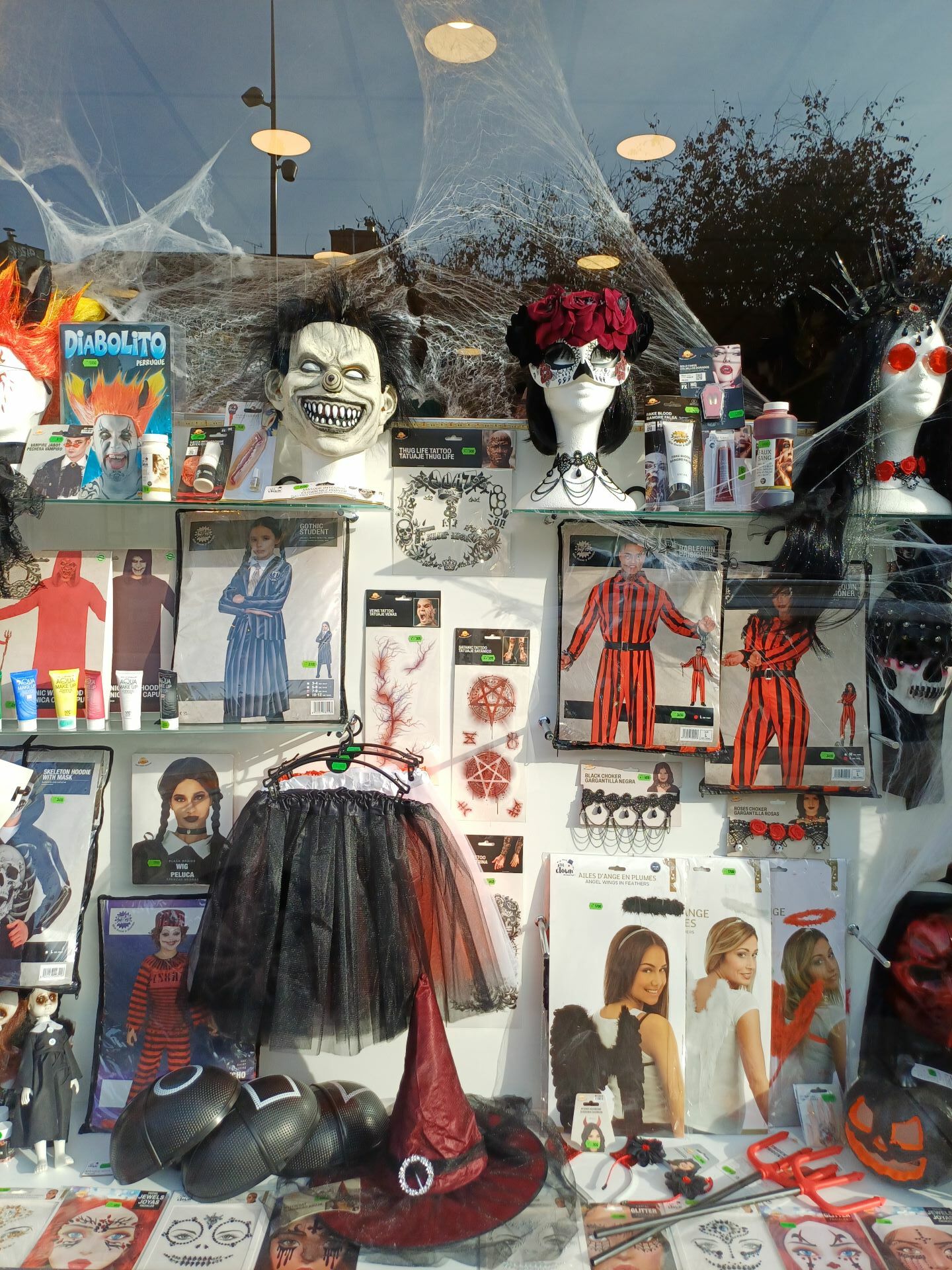 La Boite A Rire Articles De Fetes Rennes La Boite A Rire Halloween 4 1