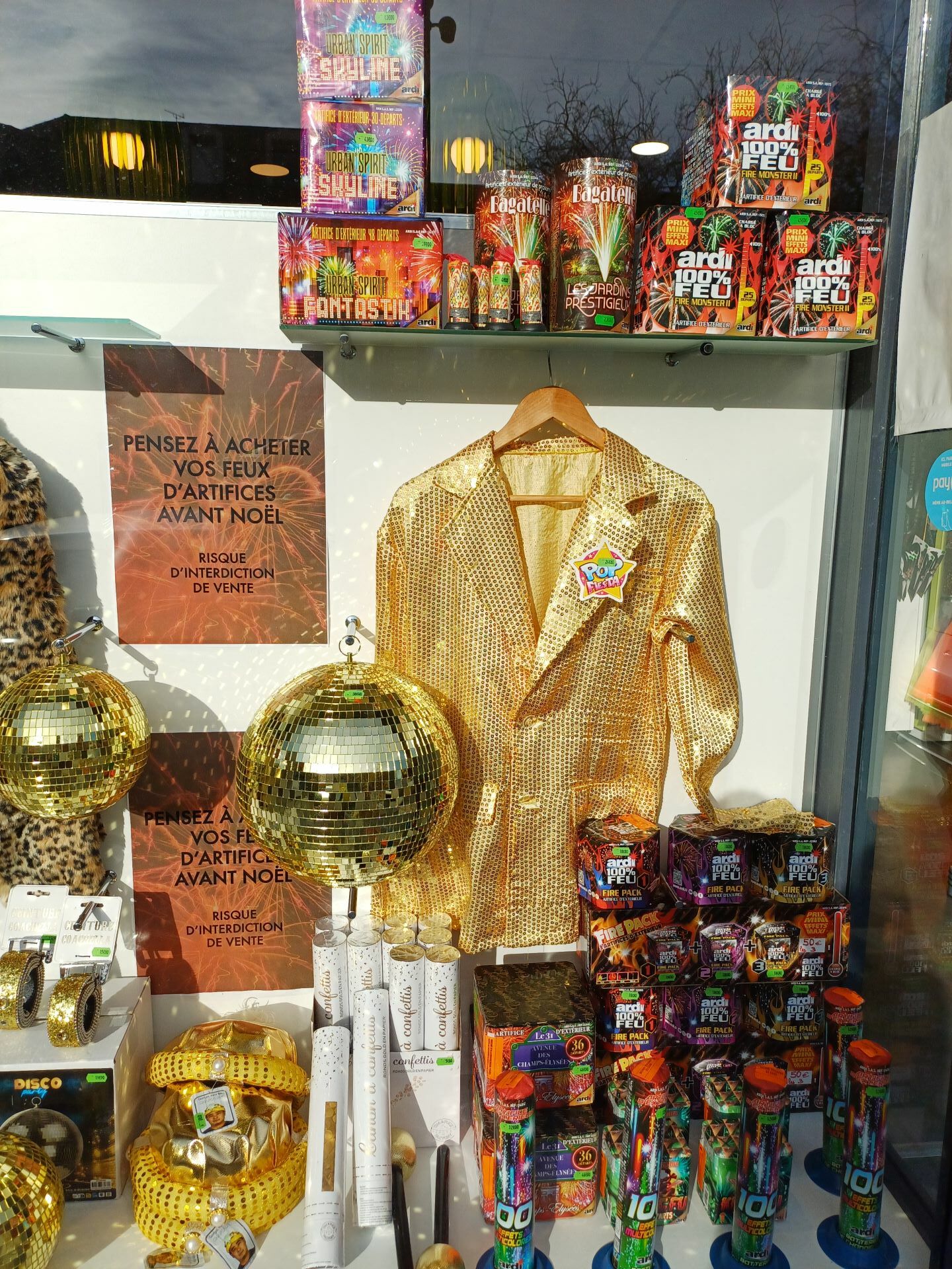 La Boite A Rire Articles De Fetes Rennes La Boite A Rire 2