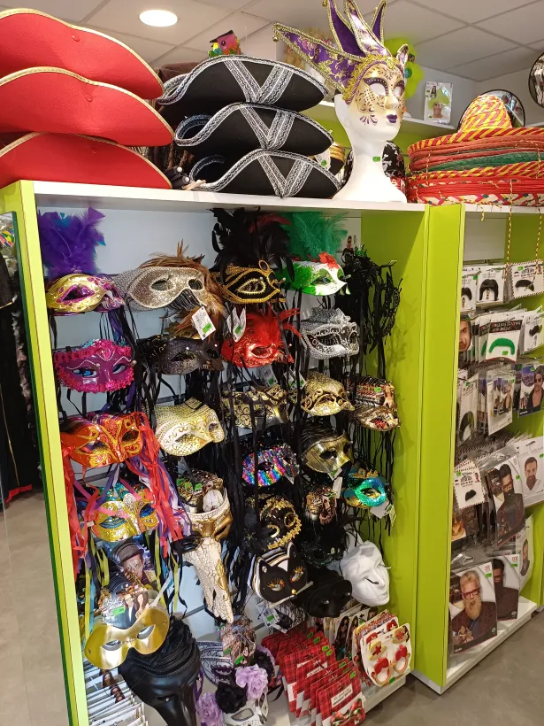 La Boite A Rire Articles De Fetes Rennes Offres Du Moment 4